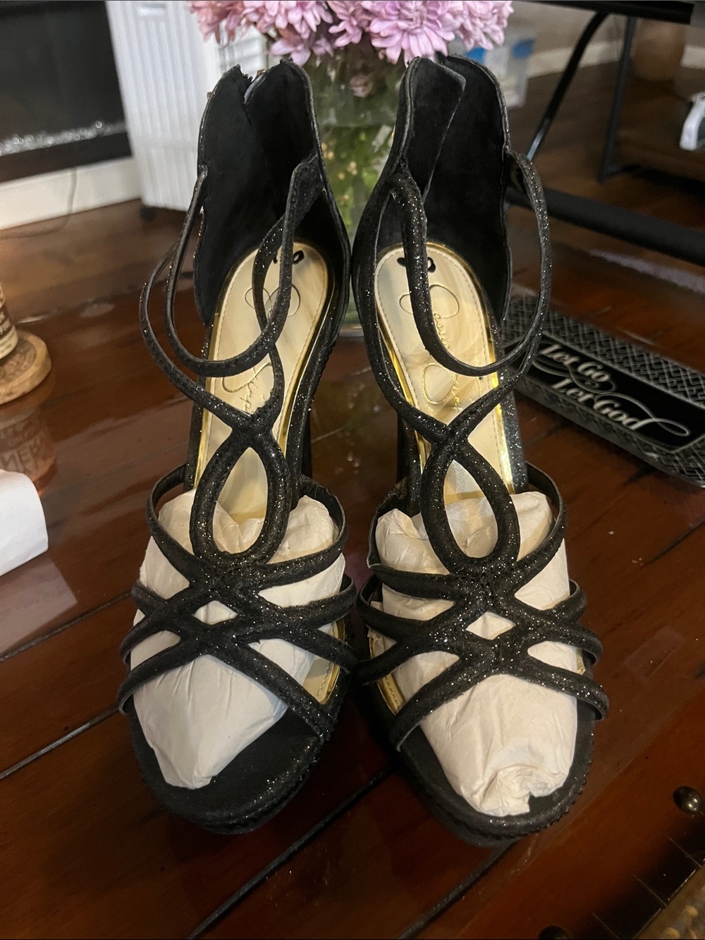 BRAND NEW ! GORGEOUS JESSICA SIMPSON Black Strappy Glitter High Heel Sandals